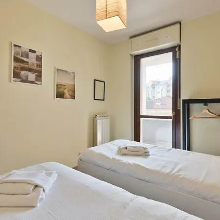 Apartment Fortino Roomy Turin